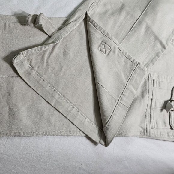 FL Jeans. Women's Capri Jeans Size 9/10 97% Cotton 3% Spandex - Picture 8 of 8